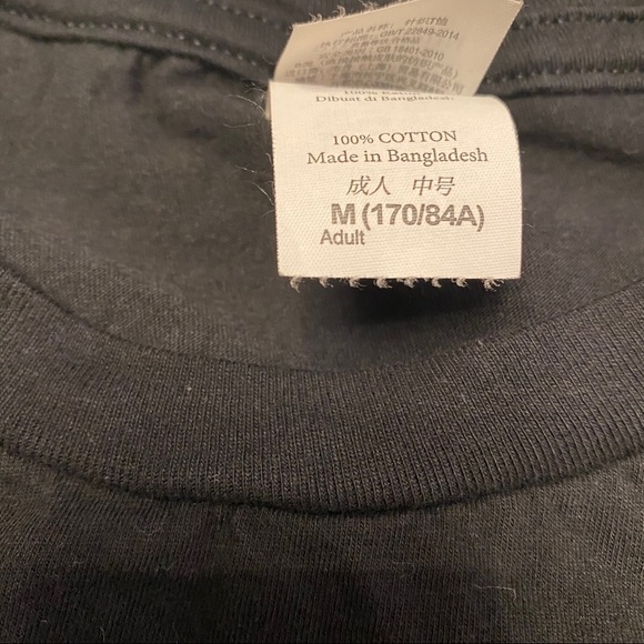 NWOT! Morticia Adams Fun Cotton T-shirt - Size M - Picture 3 of 4